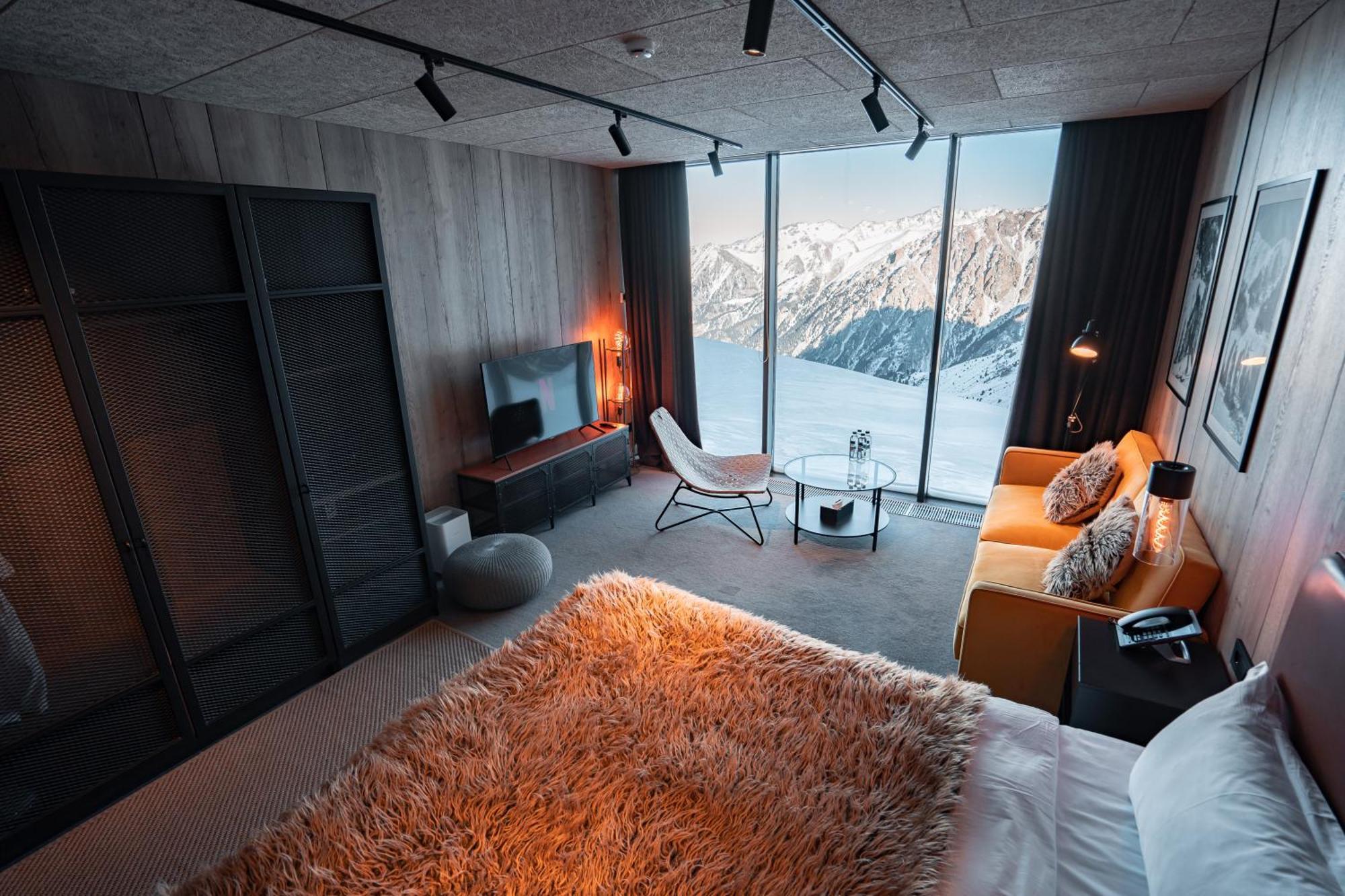 Tenir Eco Hotel, Shymbulak Mountain Resort Almaty Exterior photo